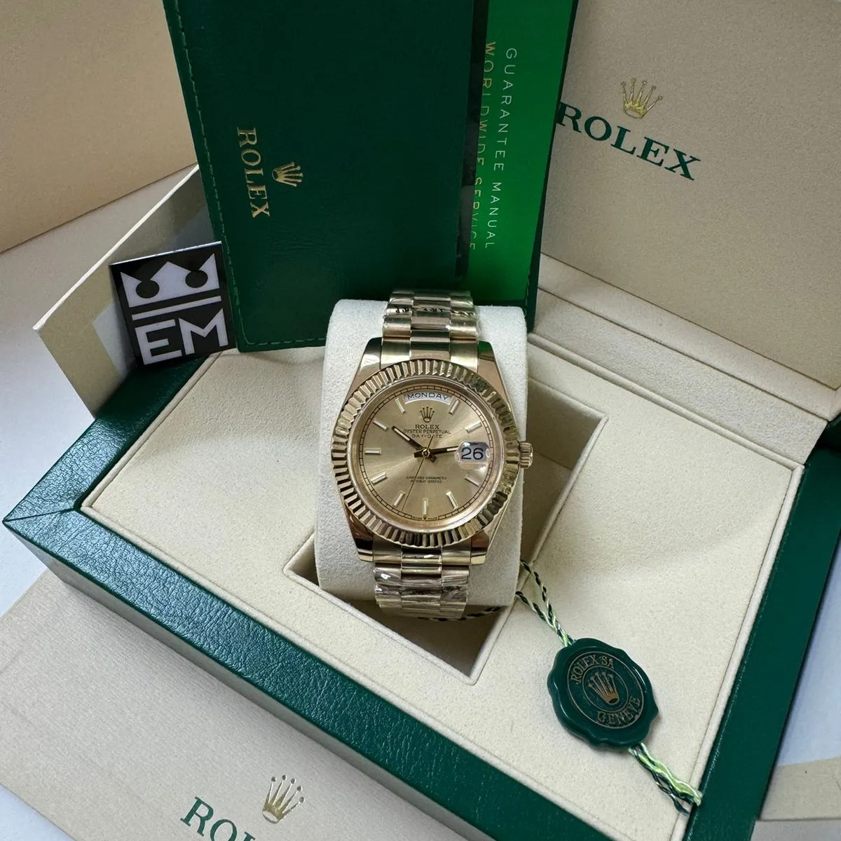 Rolex Day-Date 40 – Gold Dial